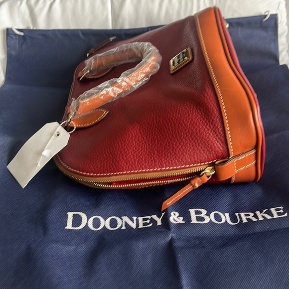 NWT $279 Dooney & Bourke Pebble Grain Zip Zip Satchel in Bordeaux - Picture 11 of 17